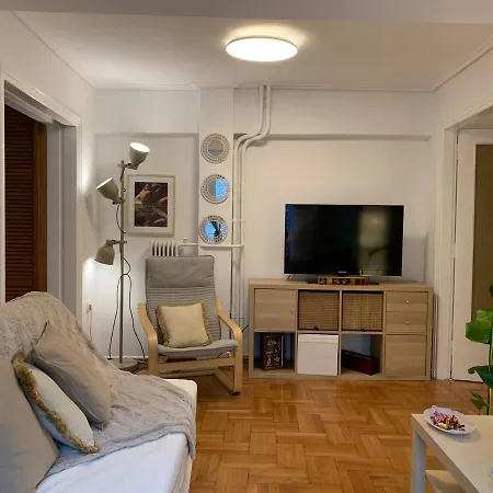 Chic Urban Living: In Acropolis-koukaki 아테네